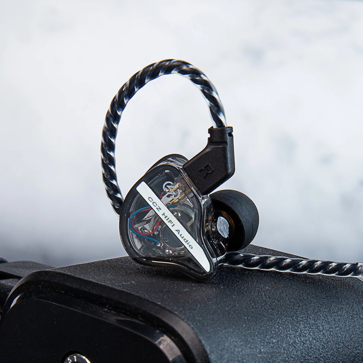 CCZ DC01 Pro Wired IEM Earphones, Powerful Bass Single Dynamic Driver In Ear Monitor, Comfortable Patented Ear Hook for Gaming Musicians Podcast Recording